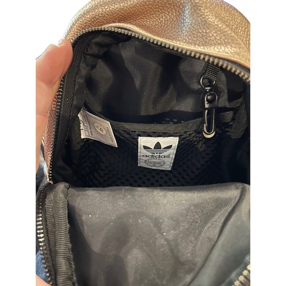 Adidas Originals Mini Backpack PU Leather Light Rose Gold Pink Zip Pocket - Picture 2 of 4